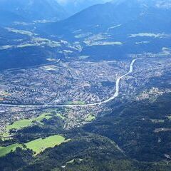Flugwegposition um 13:47:26: Aufgenommen in der Nähe von Gemeinde Thaur, Thaur, Österreich in 2398 Meter